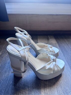 Bella Belle Serafina - 5inch Knotted Silk Bridal Platform Block Heel Sandals
